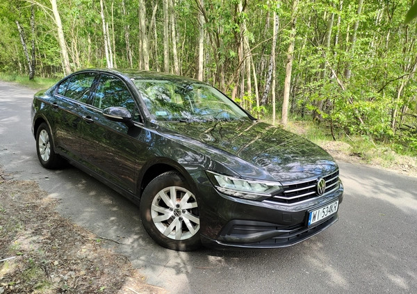 Volkswagen Passat cena 73170 przebieg: 81700, rok produkcji 2020 z Świętochłowice małe 562